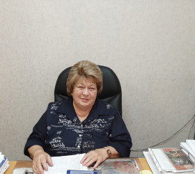 Литвинова Александра Петровна.